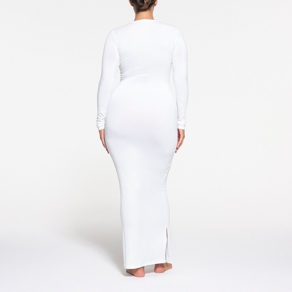 Skims Sleep Long Henley Dress Snow - Picture 11 of 15